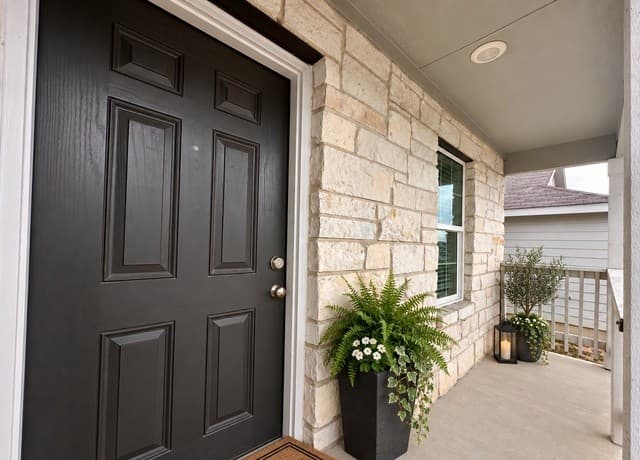 rental at 2823  Rosefinch in New Braunfels, TX — photo 2