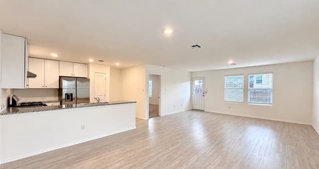 rental at 2823  Rosefinch in New Braunfels, TX — photo 4