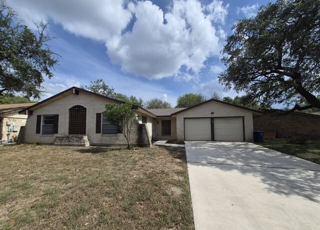 rental at 2718  Dennler Dr in San Antonio, TX — photo 1