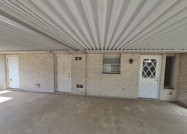 rental at 2718  Dennler Dr in San Antonio, TX — photo 2