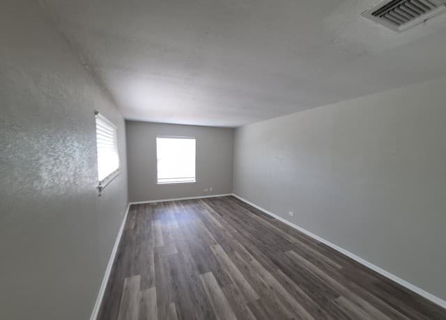 rental at 2718  Dennler Dr in San Antonio, TX — photo 4