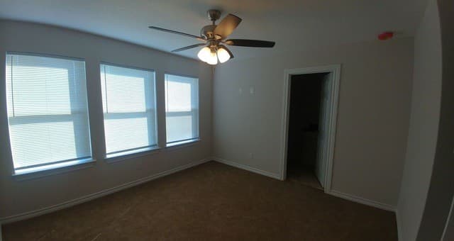 rental at 6926  Crestway Rd Unit 1 in San Antonio, TX — photo 4
