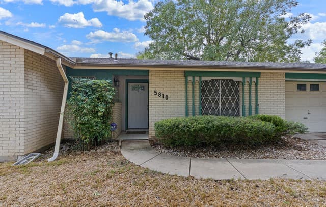 rental at 5810  Brenda Ln in San Antonio, TX — photo 5