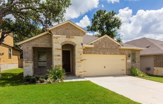rental at 5818  Quiet Glen Dr in San Antonio, TX — photo 2