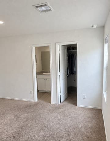 rental at 10929  Presa Way in San Antonio, TX — photo 4