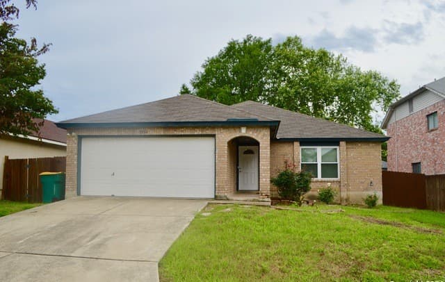 rental at 7934  Donshire Dr in Converse, TX — photo 1