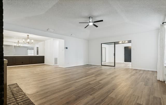 rental at 10106  Grand Park in San Antonio, TX — photo 5