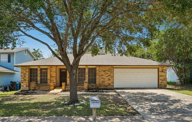rental at 5619  Wood Walk St in San Antonio, TX — photo 2