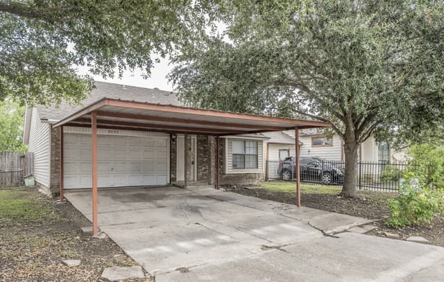 rental at 4056  Mystic Sunrise Dr in San Antonio, TX — photo 2