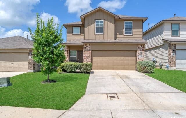 rental at 4263  Busbee Fld in St Hedwig, TX — photo 3