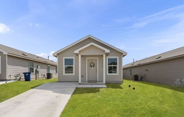rental at 7274  Pasture Run in San Antonio, TX — photo 2
