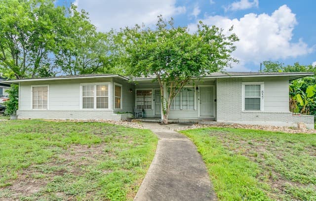 rental at 855  Rittiman Rd in San Antonio, TX — photo 1