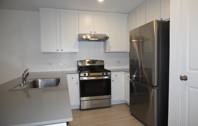 rental at 12903  Lake Fryer in St Hedwig, TX — photo 3