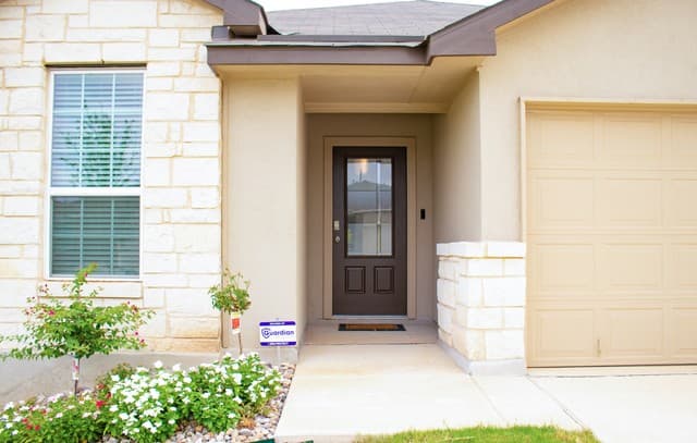 rental at 6031  Akin Pl in San Antonio, TX — photo 2