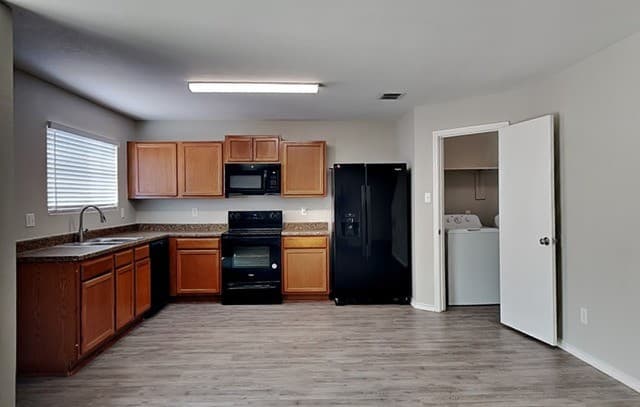 rental at 9926  Amber Breeze in San Antonio, TX — photo 3