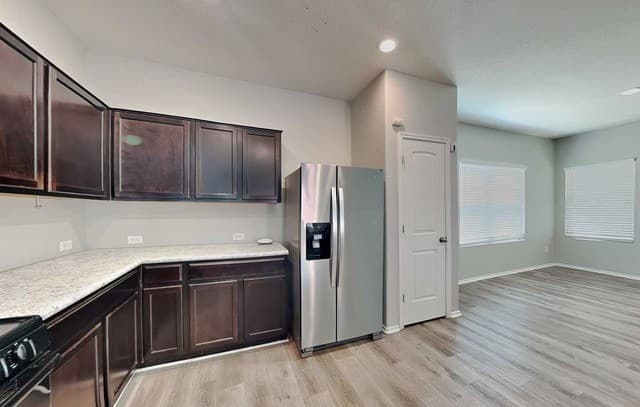 rental at 8406  Chalk Hill Cove in Converse, TX — photo 5