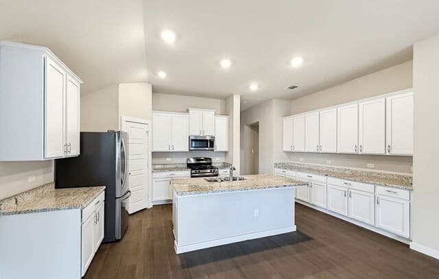 rental at 3602  Carducci Dr in Converse, TX — photo 2