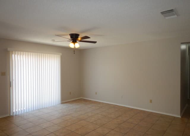 rental at 9854  Alexa Place in San Antonio, TX — photo 3