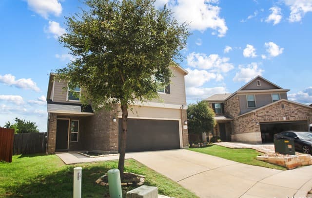 rental at 6811  Beltran Pass in San Antonio, TX — photo 2