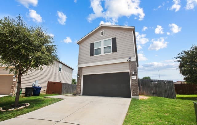 rental at 6811  Beltran Pass in San Antonio, TX — photo 3