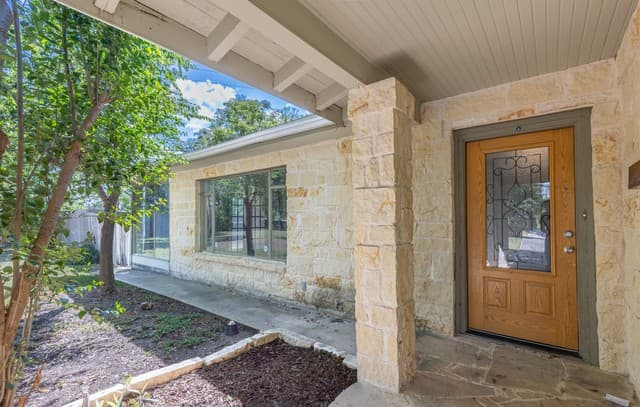 rental at 352  Tuttle Rd in Terrell Hills, TX — photo 4