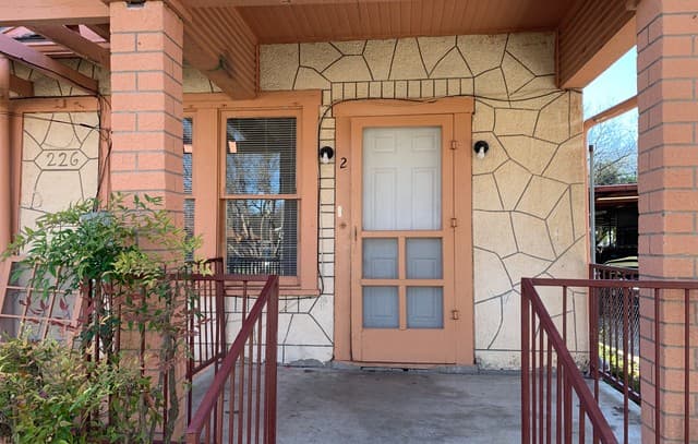 rental at 226  McLaughlin Ave Unit 102 in San Antonio, TX — photo 2