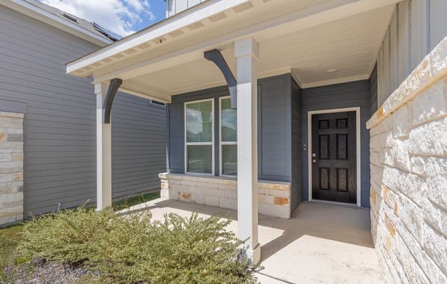 rental at 10421  Cypress Spgs in San Antonio, TX — photo 4