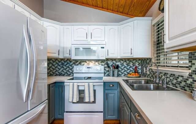 rental at 6804  River Rd in New Braunfels, TX — photo 3