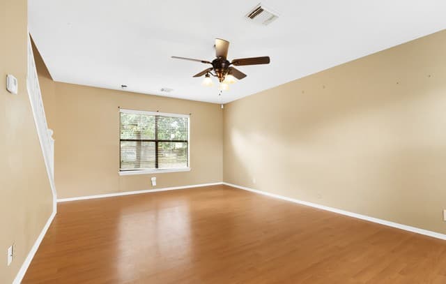 rental at 9926  Trendwood in San Antonio, TX — photo 3