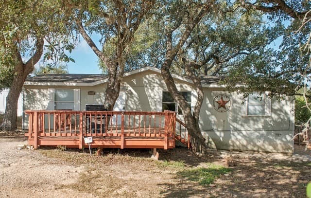 rental at 1247 Skylark Dr in Canyon Lake TX