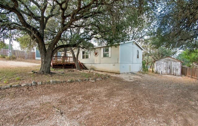 rental at 1247  Skylark Dr in Canyon Lake, TX — photo 2