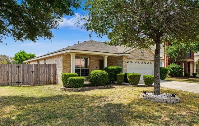 rental at 10402  Appaloosa Bay in San Antonio, TX — photo 3