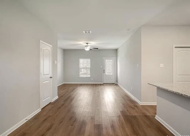 rental at 9331  Aniston Blf in Converse, TX — photo 3