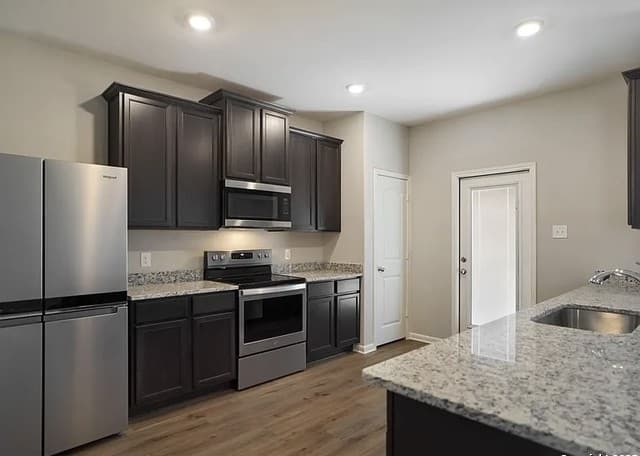 rental at 9331  Aniston Blf in Converse, TX — photo 5