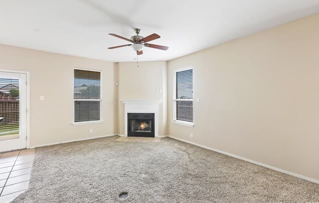 rental at 157  Crimson Tree in Cibolo, TX — photo 2