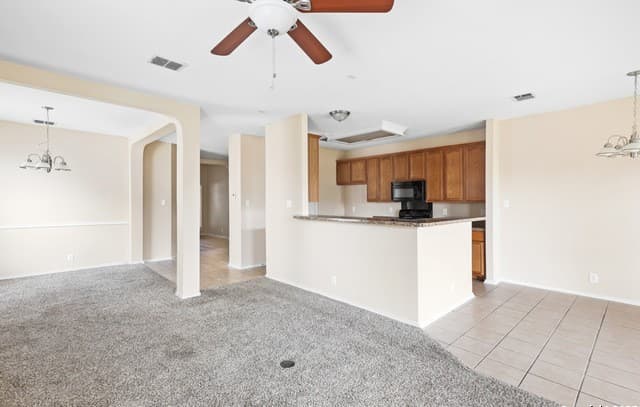 rental at 157  Crimson Tree in Cibolo, TX — photo 4