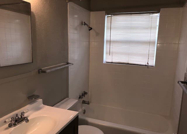 rental at 7007  Westville Dr in San Antonio, TX — photo 1
