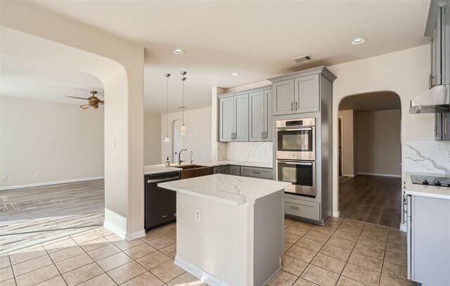 rental at 22302  Mesa Path in San Antonio, TX — photo 4