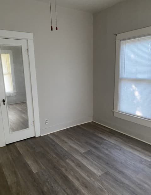 rental at 138 E Harding Blvd Unit 1 in San Antonio, TX — photo 4