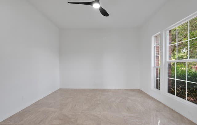 rental at 11418  Lago Vis in Helotes, TX — photo 5