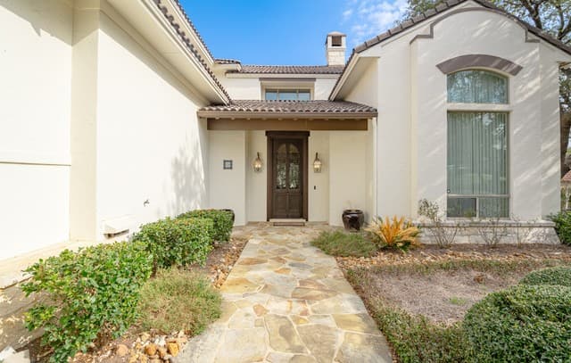 rental at 72  Eton Green Cir in San Antonio, TX — photo 4