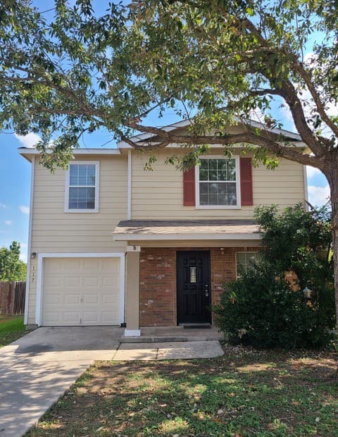 rental at 117  Cypress Willow in Cibolo, TX — photo 1