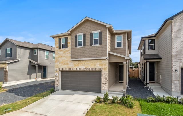 rental at 10643 W Military Drive Unit UNIT 14 in San Antonio, TX — photo 1