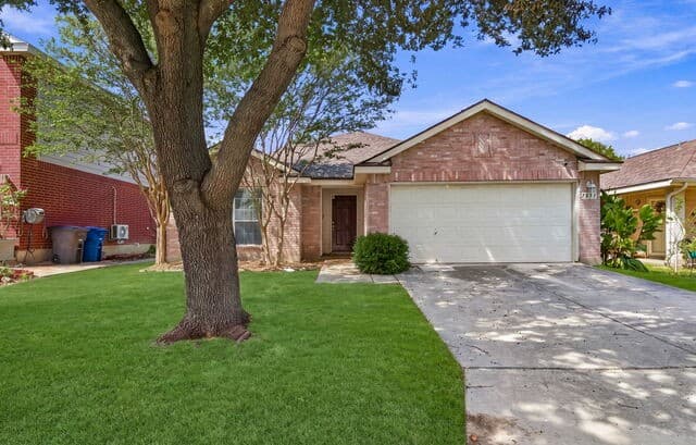 rental at 7411  Tamburo Trail in San Antonio, TX — photo 1