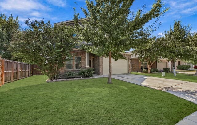 rental at 619  Wipper in New Braunfels, TX — photo 2