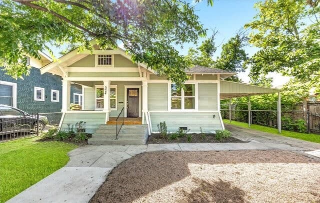rental at 524  Hunstock Ave in San Antonio, TX — photo 2