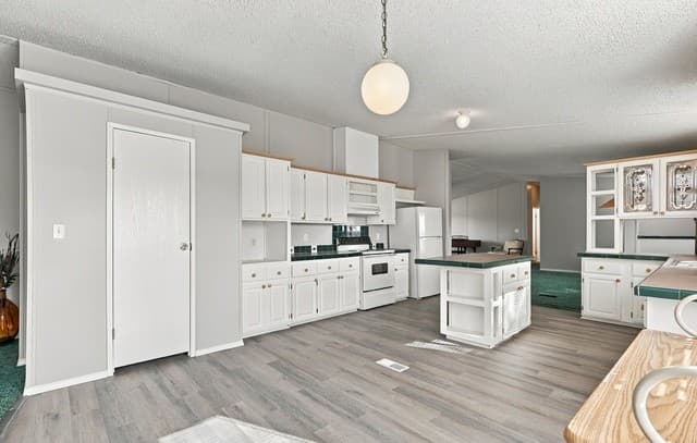 rental at 3457 S Foster Rd in San Antonio, TX — photo 4
