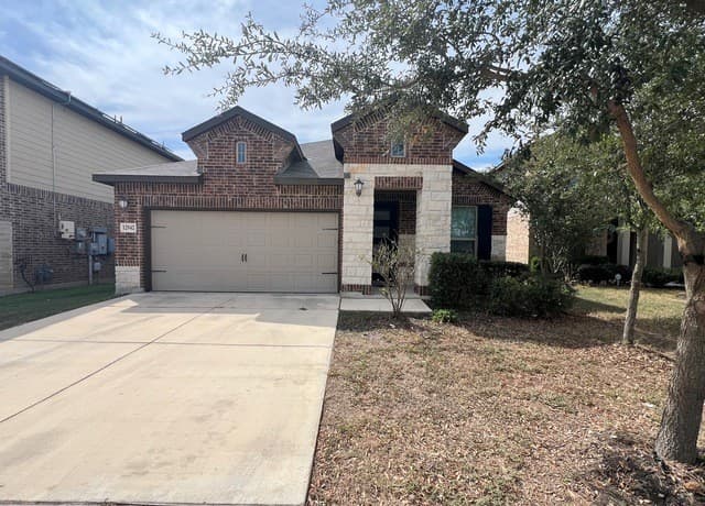 rental at 12942  Renley Crest in San Antonio, TX — photo 1