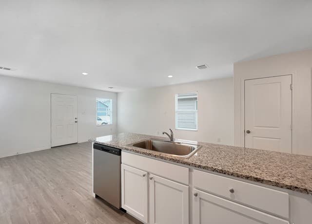 rental at 13846  Llama Pl in San Antonio, TX — photo 5