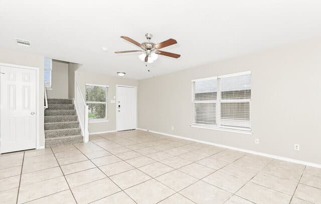 rental at 6514  Highland Grass in Converse, TX — photo 5